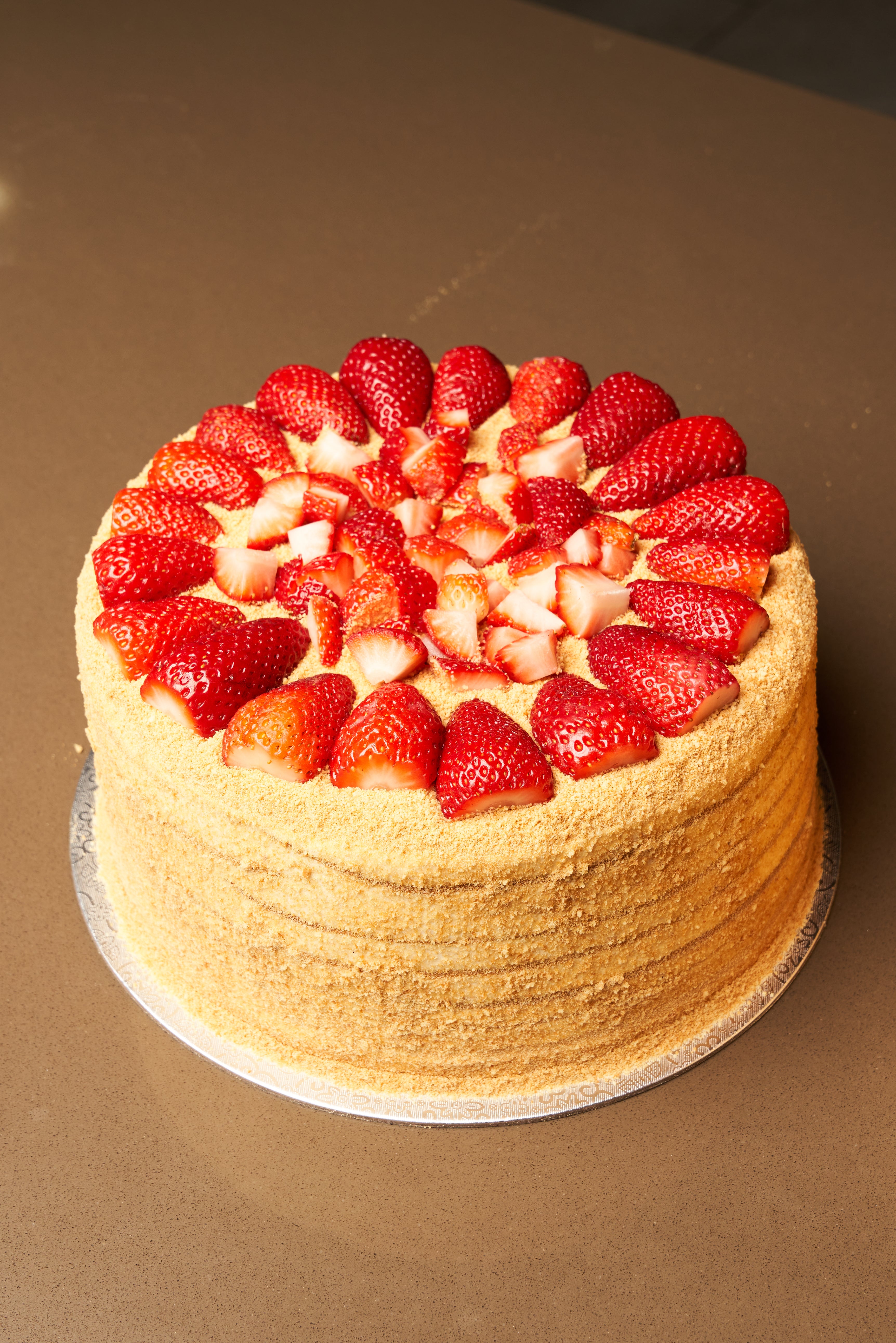 Russian Honey Cake x Strawberry